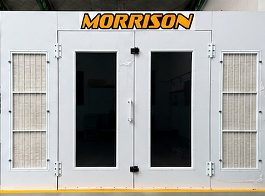 Cabina de pintura Morrison en el taller